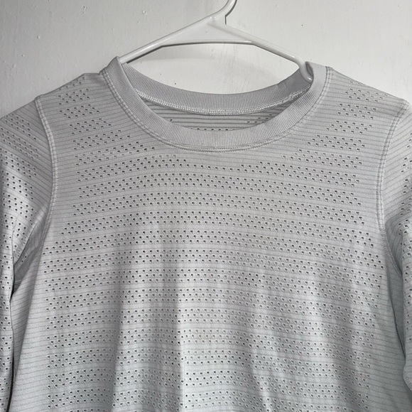 Lululemon Swiftly Breathe Long Sleeve Squad size 4 - Picture 7 of 9